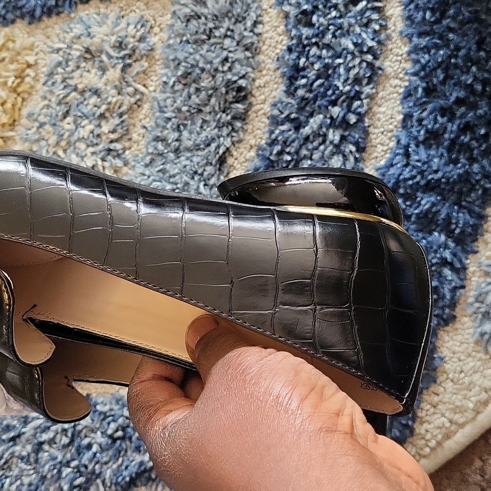 Shoes - Picture 8 of 13
